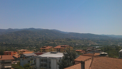 Inizio settimana al caldo, ma con qualche nube