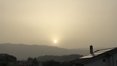 Meteo venerdì e sabato: clima mite, venti localmente forti